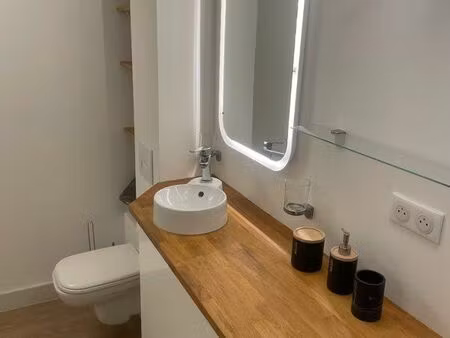 appartement f1 meublé en duplex placer au centre de ville de saint arnoult