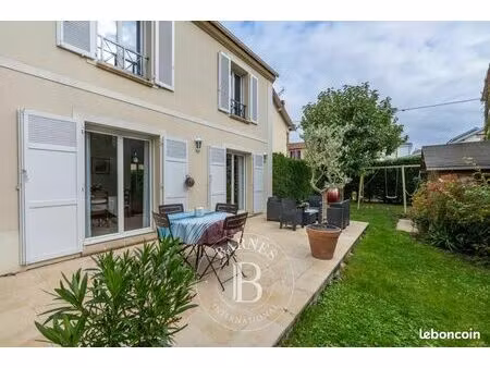 maison 7 pièces 140 m²