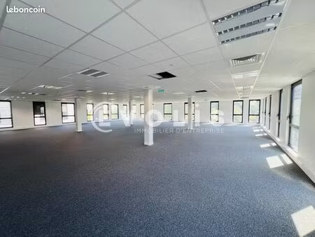 bureau 155 m²