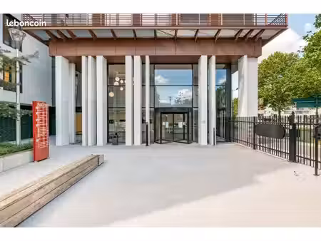 bureau privé à louer – regus montevrain  gare val d'europe  montevrain à montévrain