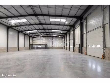 local industriel 1 788 m²