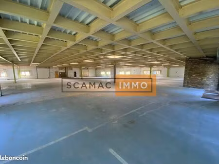 local d'activité 1 526 m²