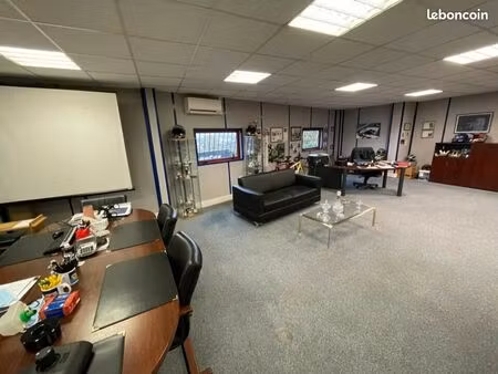 local d'activite 887 m² saint soupplets
