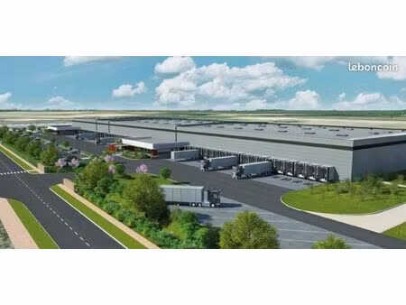 local logistique 30 490 m²