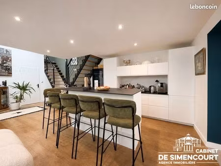 loft/atelier/surface 3 pièces 135 m²