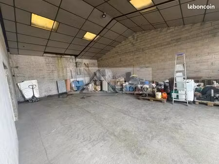 local industriel 97 m²