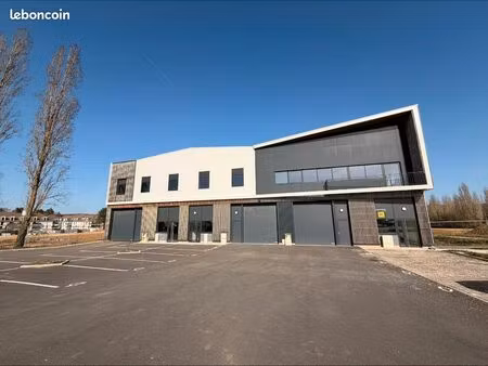 local d’activité entrepôt avec bureaux 506m²