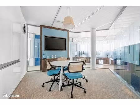 bureau privé à louer pour 4 personnes à stop & work versailles chantier versailles
