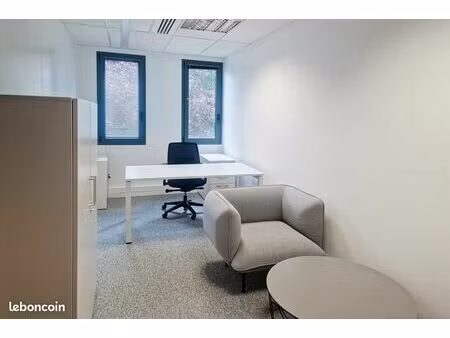 bureau privé à louer pour 2 personnes à maisons laffitte  stop & work le mesnil-le-roi