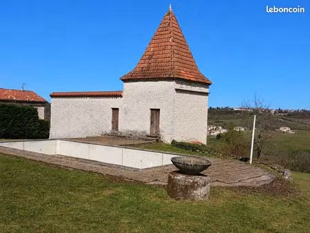 ancien pigeonnier en pierre à rénover – vue exceptionnelle – terrain 2 600 m² – 15 min d'a