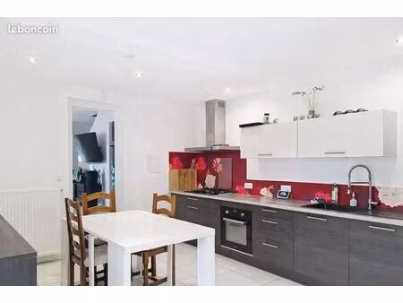 maison de village 4 pièces 110 m²