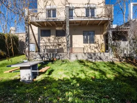 maison - 4 pièces - 90m² 147 000
