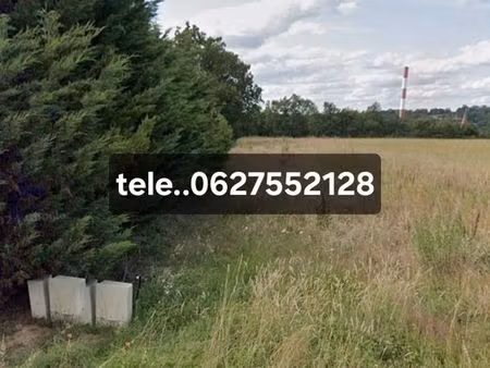 terrain plat conteur électricité+ eau