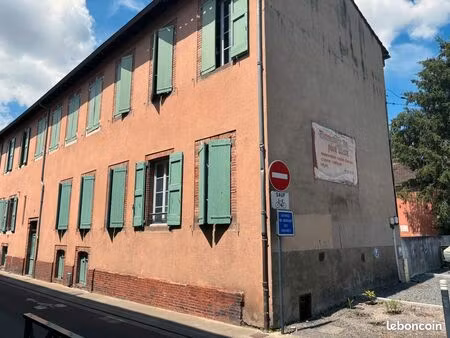 bâtiment dans l'ancien couvent des capucins