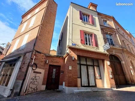 immeuble 15 pièces 408 m²