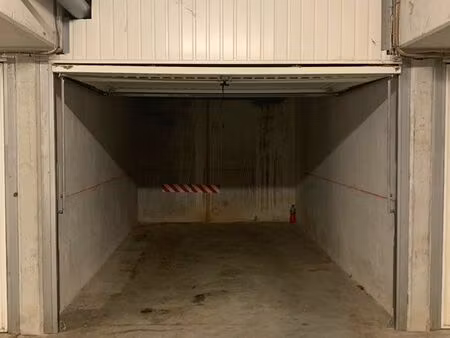 garage à louer