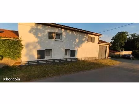 maison à la campagne