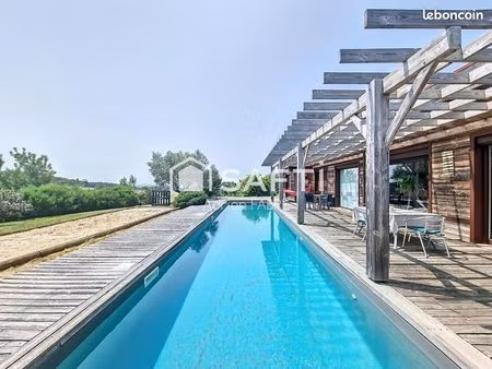 propriété 5 pièces 176 m²