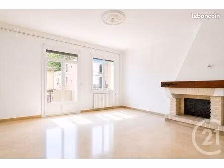 appartement 5 pièces 105 m²