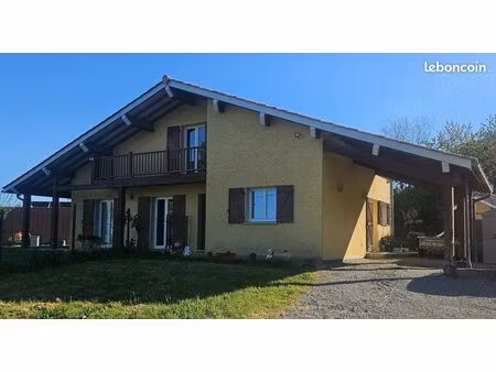 villa 6 pièces 131 m²