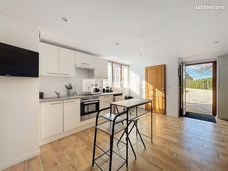propriété 8 pièces 218 m²