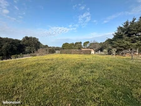 terrain 575 m² la bastidonne