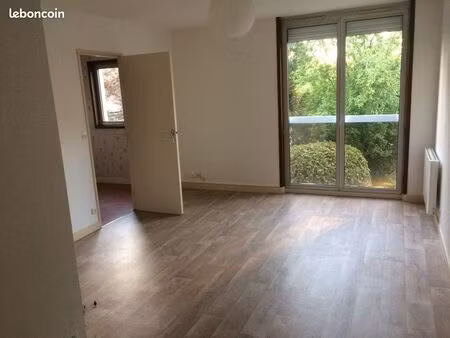 ganterie-camille guerin  t1 bis 32m² à louer