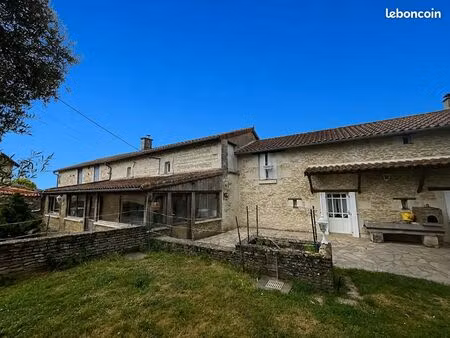 longère 4 pièces 190 m²