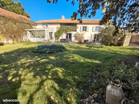 maison 6 pièces 192 m²