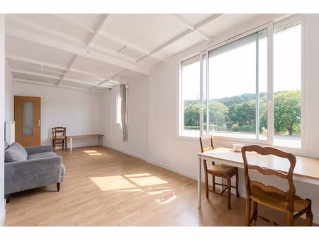 appartement t2 de 57m2 en rez de chaussée