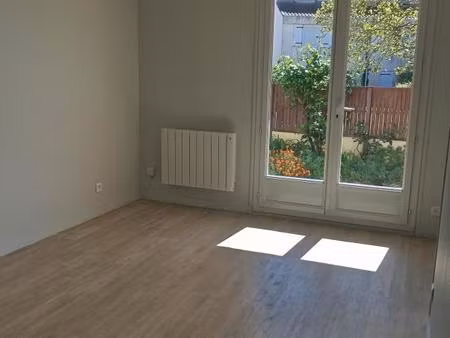 joli appartement t2 en rez-de-chaussée