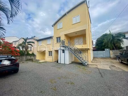 appartement de 90 19 m² à saint-denis
