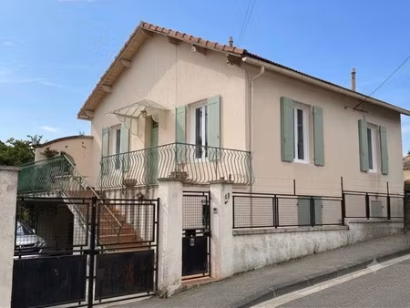 maison 140 m2 env comprenant 2 appartements a vendre sur mar