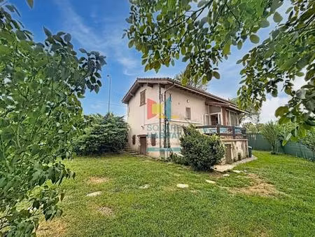 maison avec jardin privatif à sarbazan
