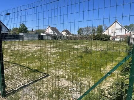 terrain 472 m²