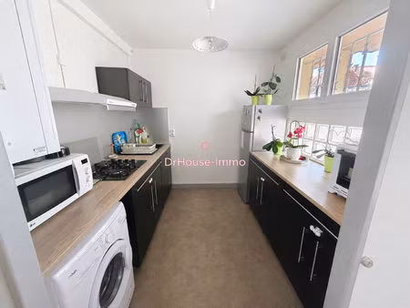 appartement de 80 m² avec terrasse de 25 m² et garage en plein cœur de bergerac