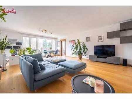 appartement meuble face au parc !