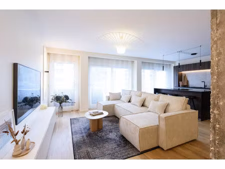 chaville limite sèvres - marivel - beau 4 pièces rénové avec 3 chambres et balcon