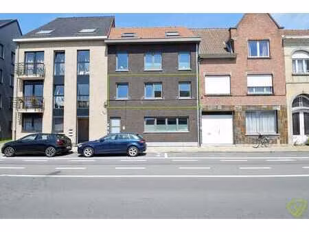 gezellig appartement met garage vlakbij het centrum van e...