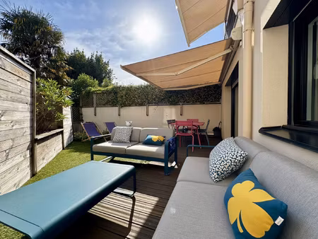dans peite résidence de standing - superbe appartement sur j