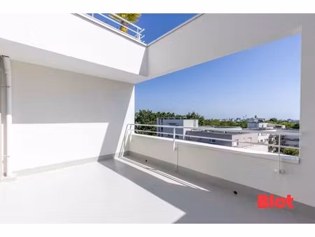 exclusivite blot immobilier - a vendre - appartement t3 - terrasse - sejour - 2 chambres -