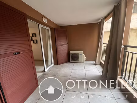 location appartement 2 pièces 39 m² à roquebrune-sur-argens (83520)