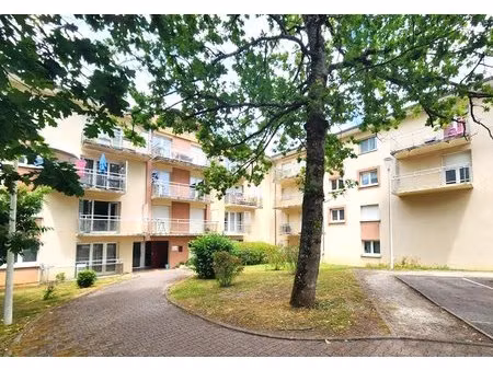 quartier chambéry – t2 avec balcon et parking
