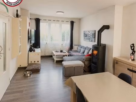 maison 3 chambres + garage + carport + véranda - rare sur le secteur !