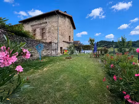 maison de village t4 avec terrain + 160m2 à rénover
