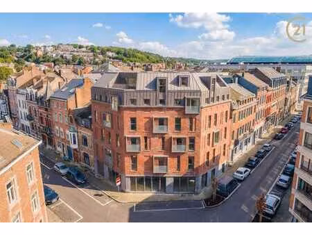 immeuble commercial mixte avec 19 logements