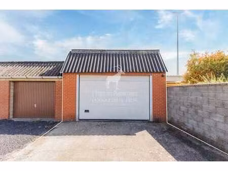 garage avec parking à vendre sur soignies