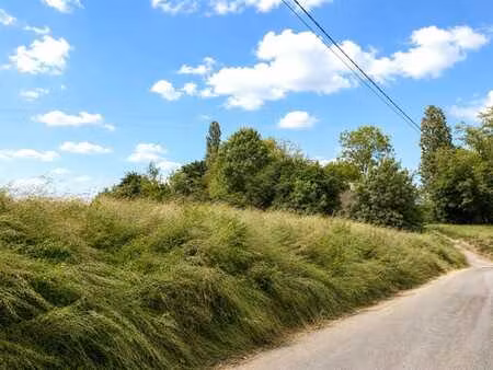 très beau terrain zone d'habitat