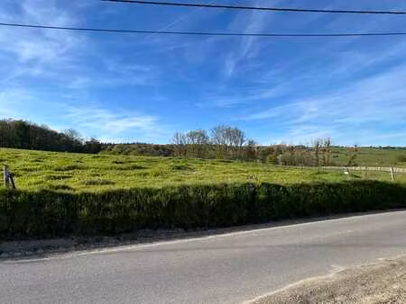 superbe terrain plat à vendre à durbuy