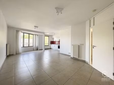 appartement à louer à chaussée de dinant 786 wépion (vbe33596)